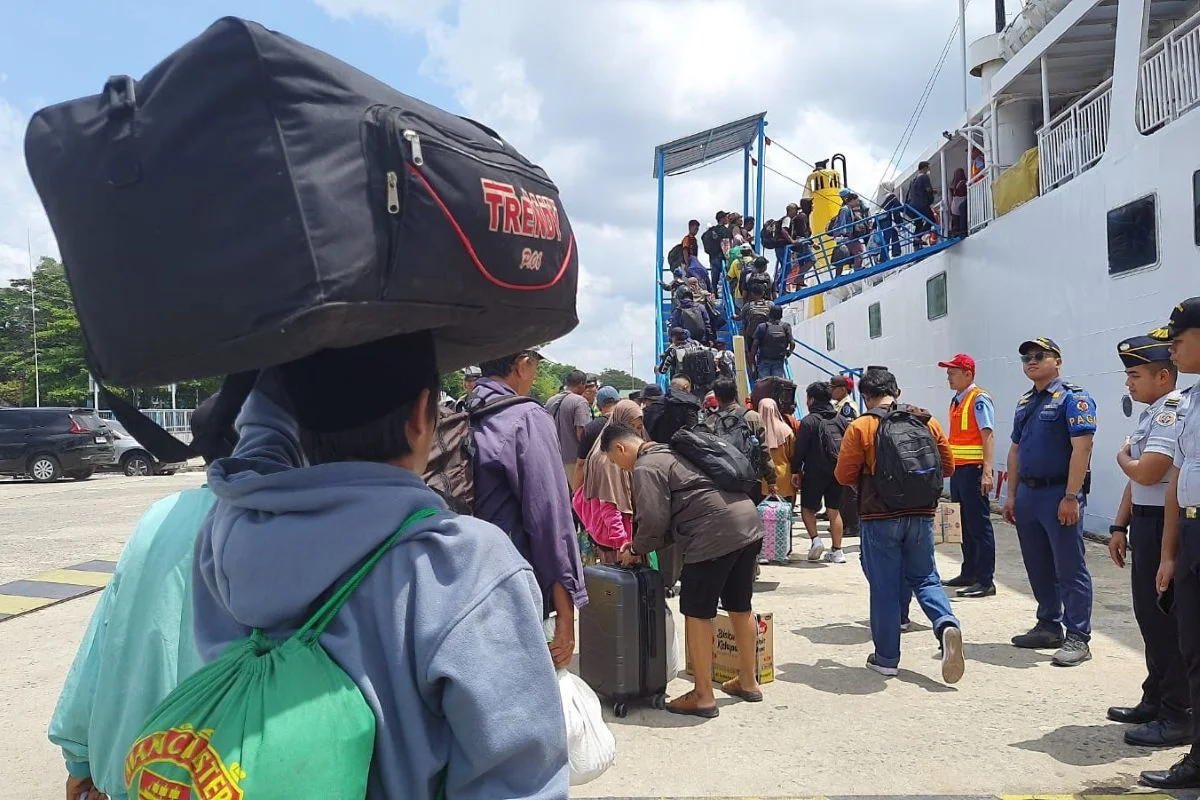 Angkutan Arus Mudik Terakhir, Jumlah Penumpang Kapal di Pelabuhan Sampit Capai 6.638