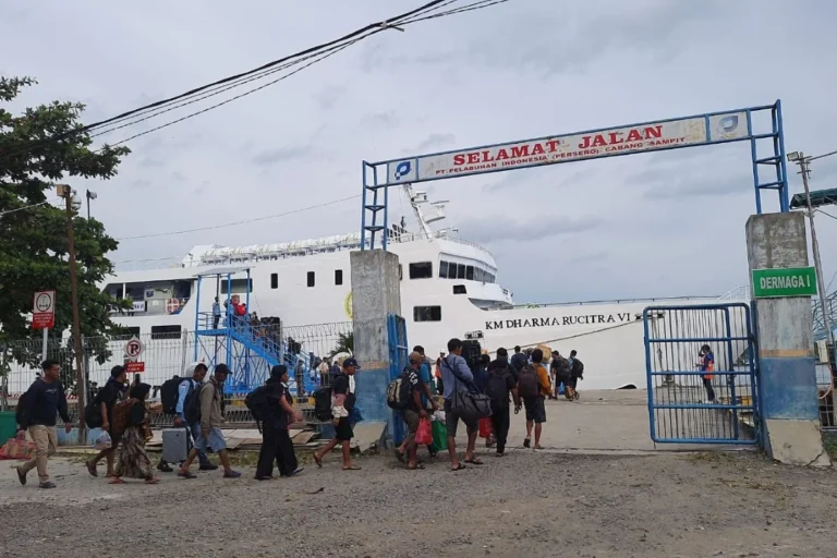Tak Sediakan Kapal Cadangan, KSOP Sampit Berikan Dispensasi Tambahan Penumpang hingga 60 Persen