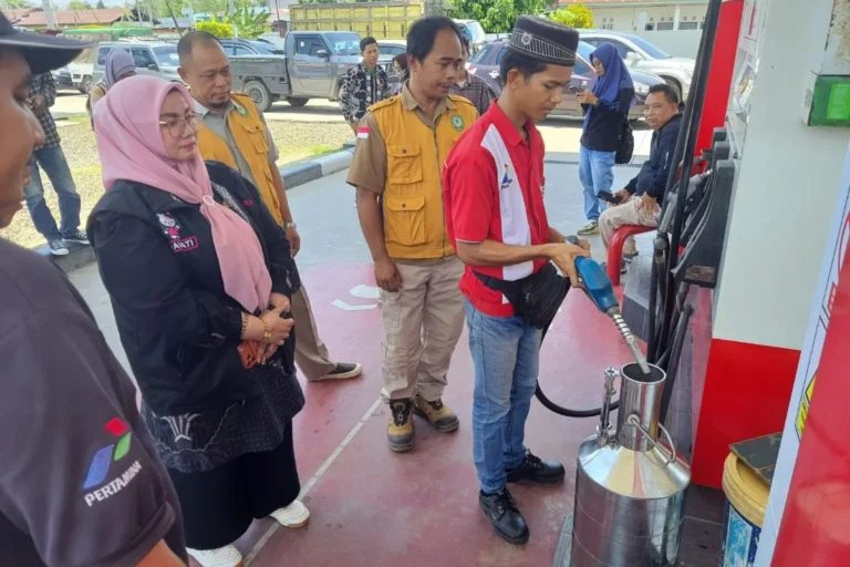 Jamin Akurasi Takaran BBM, Awasi Ketat Delapan SPBU Jalur Mudik di Sampit
