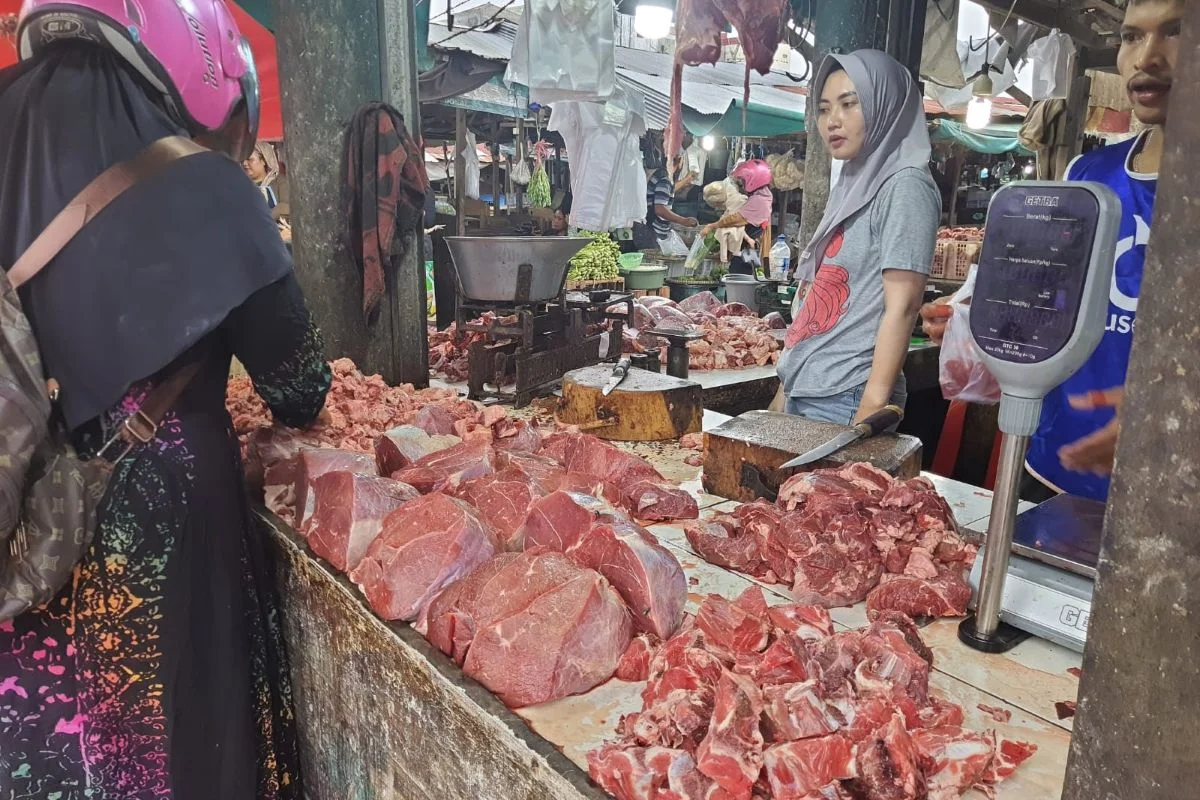 Jelang Lebaran, Harga Ayam, Daging Sapi, dan Cabai Rawit di Sampit Melambung Tinggi