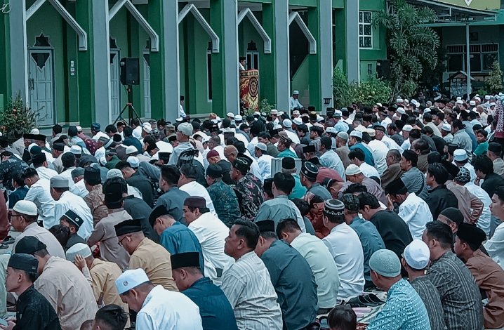 Ramadan Pergi, Iman Diuji, Ini Pesan Menohok dari Mimbar Idulfitri di Sampit