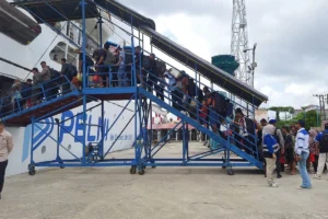 H-3 Lebaran, 5.483 Warga Sampit Pilih Mudik ke Pulau Jawa Naik Kapal