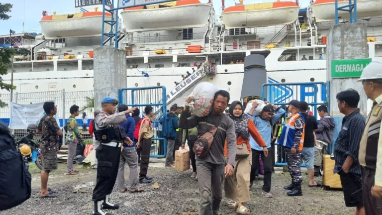 Arus Balik Lebaran di Pelabuhan Sampit Mulai Melonjak, Puncak Keramaian Diprediksi Berlanjut hingga April