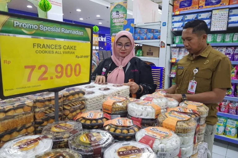 Menjelang Lebaran, Pusat Belanja di Sampit Kian Padat, Perputaran Uang Diperkirakan Capai Ratusan Miliar