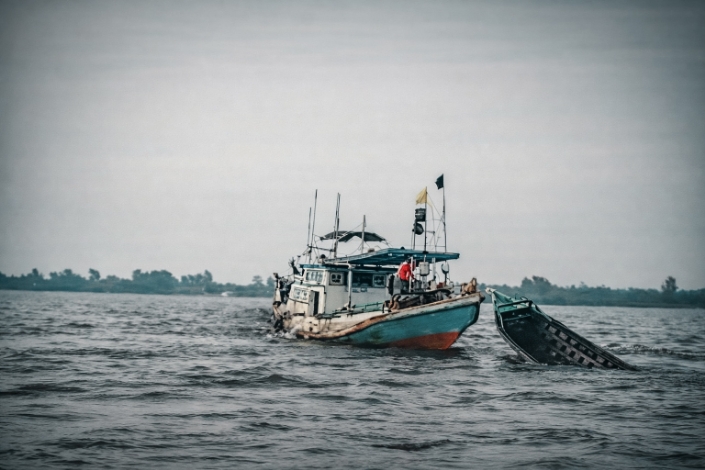Sungai Mentaya Bergejolak, Kelotok Muatan Sawit Nyaris Tenggelam