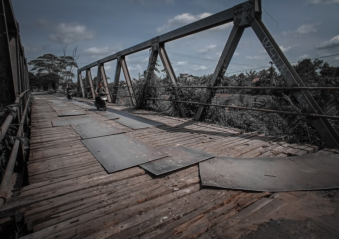 Maut di ‘Jembatan Ulin’ Kapten Mulyono: Nyawa Melayang Akibat Infrastruktur Tambal Sulam