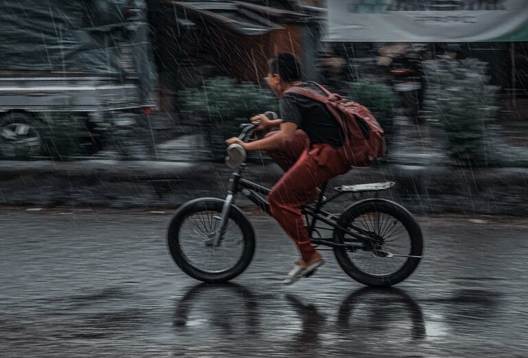 Kotim Terkepung Awan Masif, Hujan 24 Jam Jadi ‘Pendingin’ Karhutla, Namun Satu Hotspot Muncul di Tualan Hulu