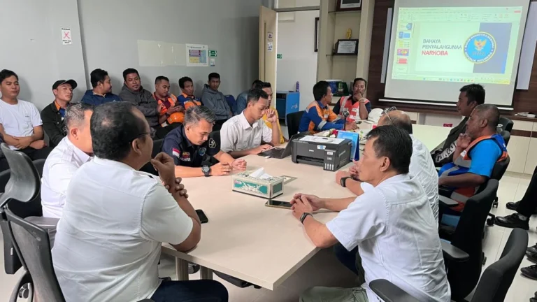 Komitmen Ciptakan Lingkungan Kerja Bersih, TPK Bumiharjo Gelar Sosialisasi Narkoba dan Tes Urine Pegawai