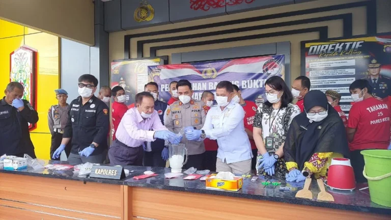 Bongkar 11 Kasus, Polres Kotim Musnahkan 1,2 Kg Sabu Senilai Rp1,9 Miliar