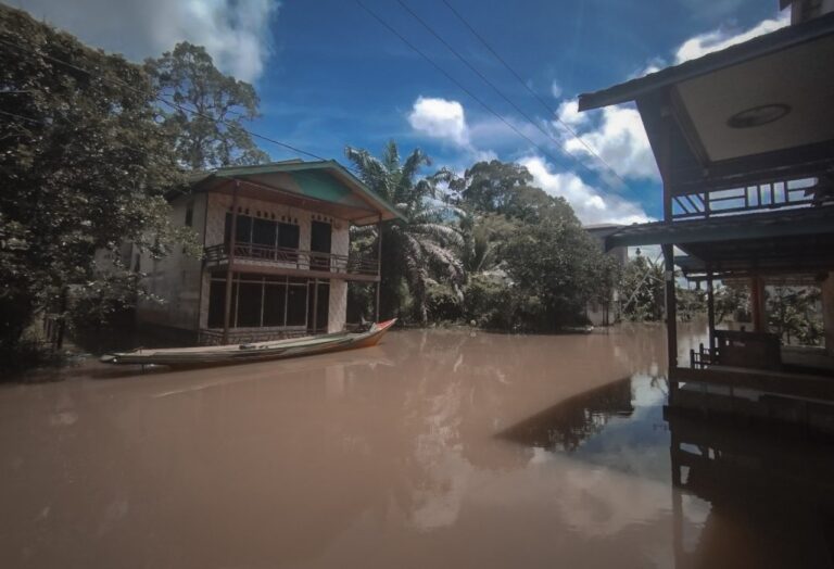 Siklus Hujan Tak Berujung, 80 Rumah di Antang Kalang Terendam, BMKG Sinyalkan Bahaya Lanjutan