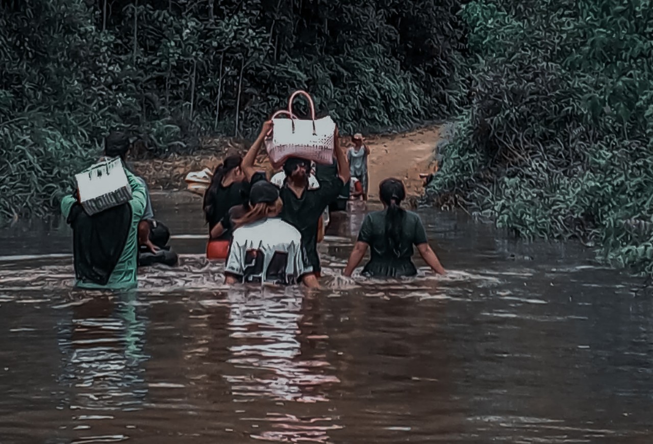 Hulu Belum Kering, Kota Sudah Tenggelam: Banjir Kotim Meluas hingga Jantung Sampit, Ratusan Rumah Terendam