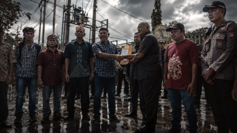 Geruduk Pengadilan Tinggi Palangka Raya, Warga Adat Dayak Kotim Gugat Putusan E-Court Sengketa Lahan Pantap