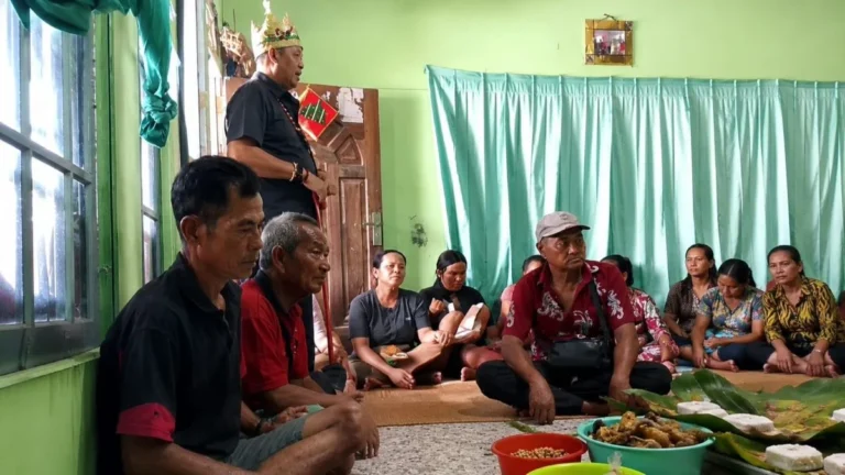 Menolak Sampar di Tanah Sebabi: Damang Telawang Pimpin Ritual Tolak Bala Tahunan