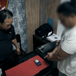 Penggerebekan Malam di Gang Berlian Kota Besi Sepuluh Paket Sabu Siap Edar dan Timbangan Digital Disita Polisi
