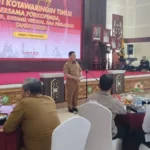 Kabut Asap Kian Mengkhawatirkan: Bupati Kotim Minta Jam Sekolah Dievaluasi, Pembakaran Lahan Diawasi Ketat