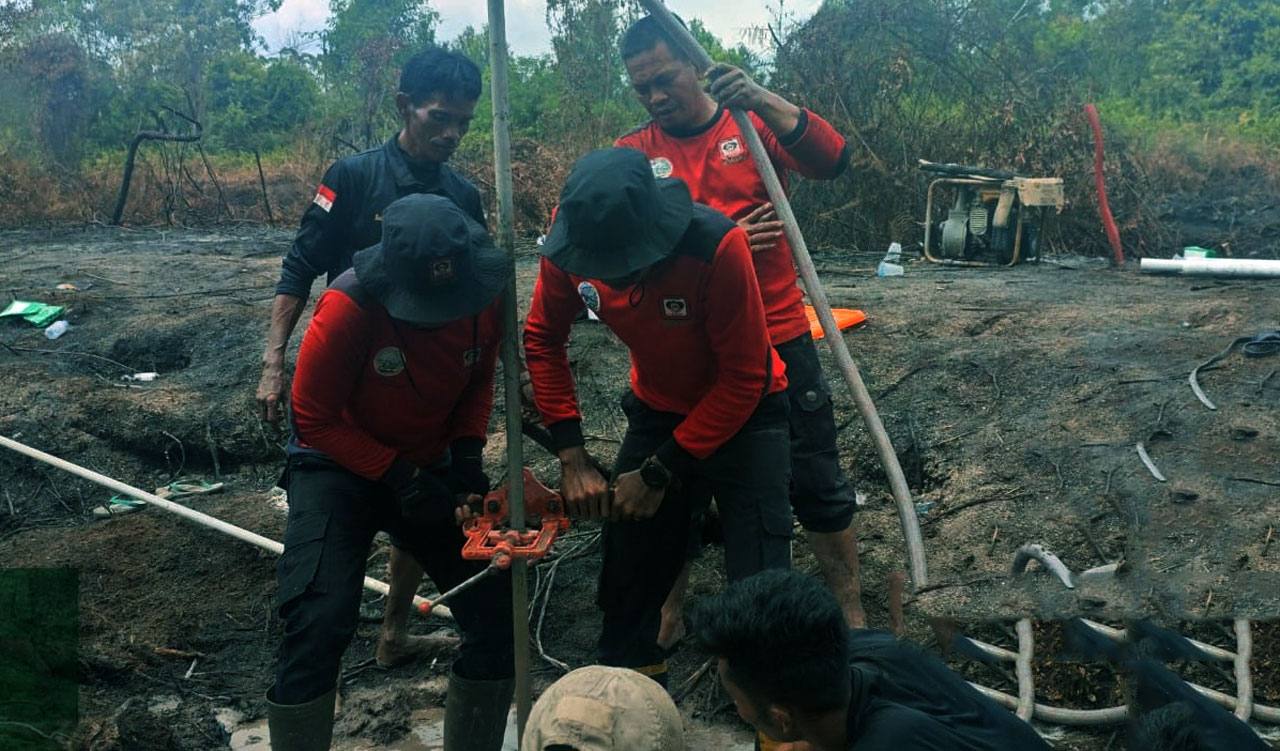 Manggala Agni Tembus Gambut 24 Meter di Baamang, Solusi Kelangkaan Air Pemadaman Karhutla