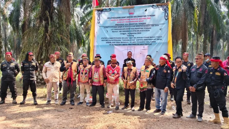 Batas Akhir Kompromi: Giliran Petinggi Kebun PT BAP Dicegat Batamad saat Majelis ”Segel” Lahan 1.607 Hektare