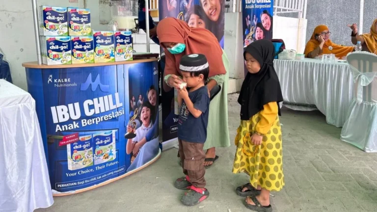 Alfamart dan Kalbe Nutritionals Dekatkan Layanan Posyandu, 2.800 Ibu dan Anak Jadi Penerima Manfaat