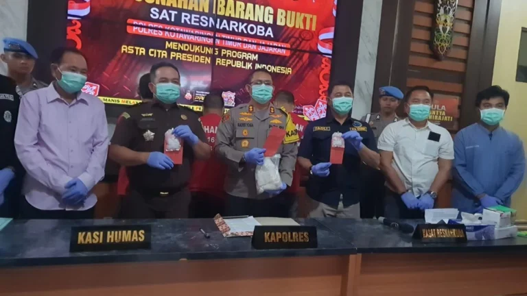 Hampir 1 Kg Narkotika Gagal Beredar, Polres Kotim Musnahkan Barang Bukti Senilai Rp1,42 Miliar