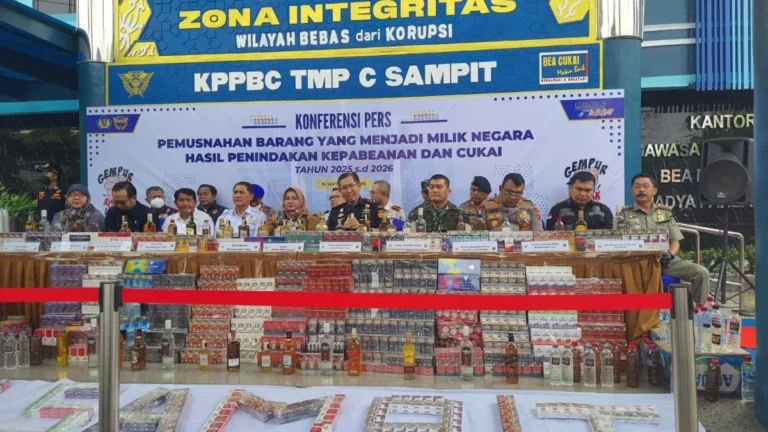 Rokok dan Miras Ilegal Makin Sulit Dilacak, Bea Cukai Sampit Ungkap Modus E-Commerce hingga Pengiriman Lewat Ojol
