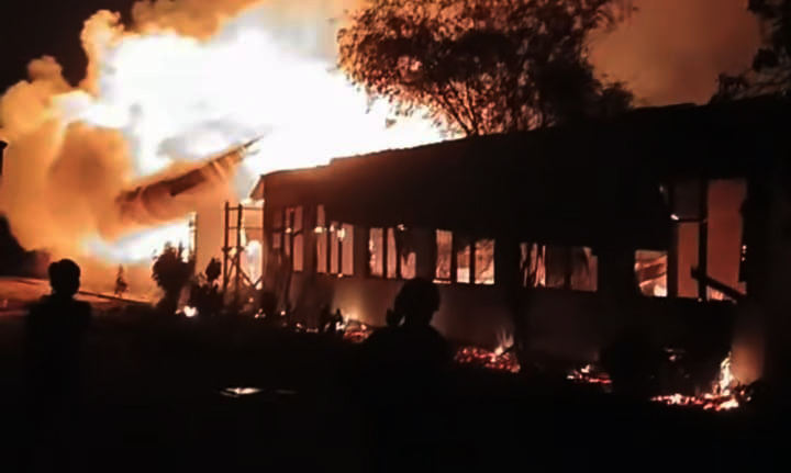 Enam Gedung SMAN 1 Cempaga Terbakar, Api Diduga Bermula dari Solar Cell