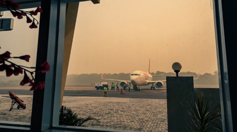 NAM Air Hentikan Penerbangan Sampit hingga 15 Oktober, Kabut Asap Belum Mereda