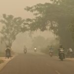 Racun PM2.5 Cengkeram Sampit: ISPU Tembus Kategori Berbahaya 318, Jarak Pandang Lumpuh Sisa 100 Meter