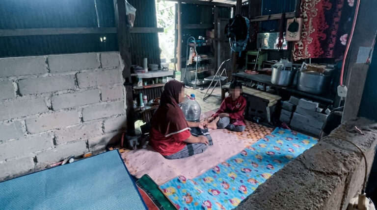 Trauma Perundungan Anak Miskin di Baamang: Ketika Ejekan Melumpuhkan Keberanian Bersekolah dan Menggerus Hak Belajar