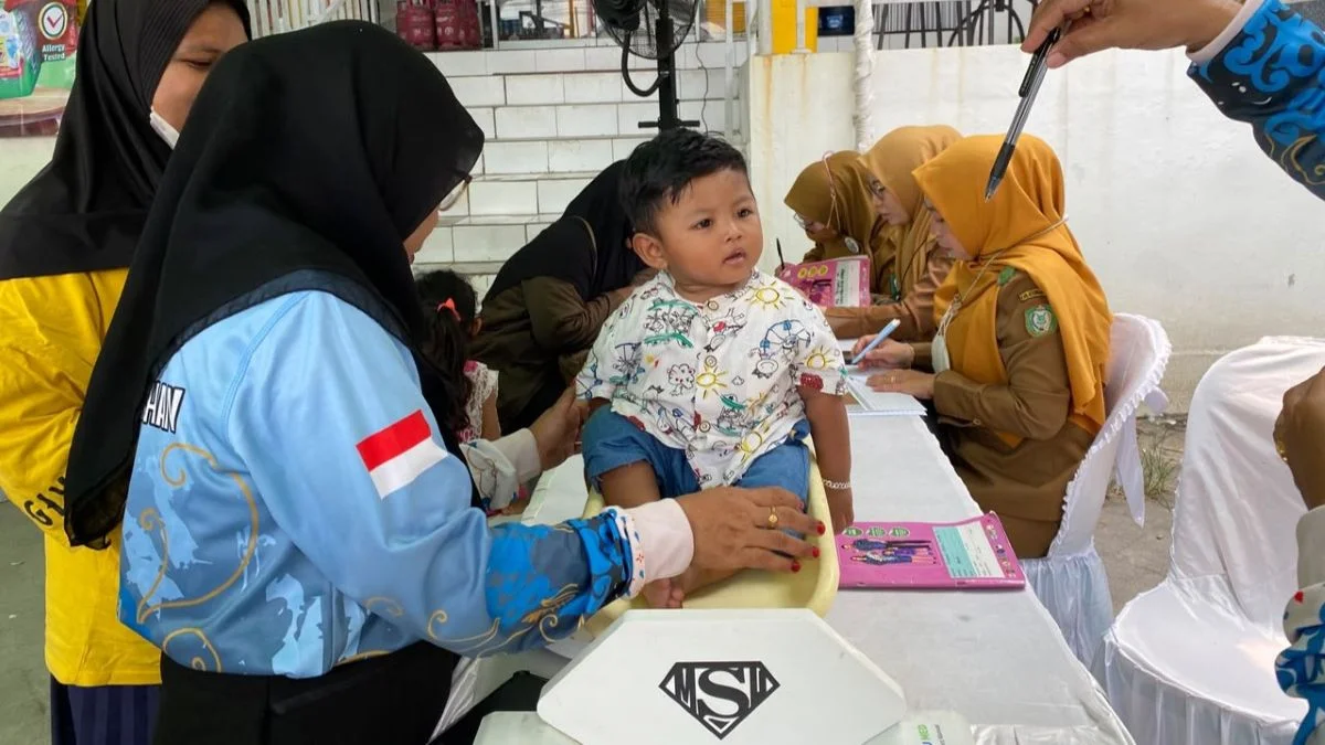 Merries Dukung Posyandu Alfamart di Sampit, Layanan Kesehatan Sasar 2.800 Ibu dan Balita di 28 Titik